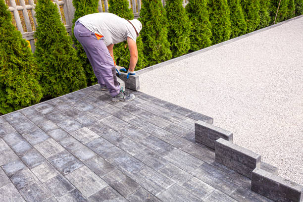 Best Professional Driveway Pavers  in Garden City, KS